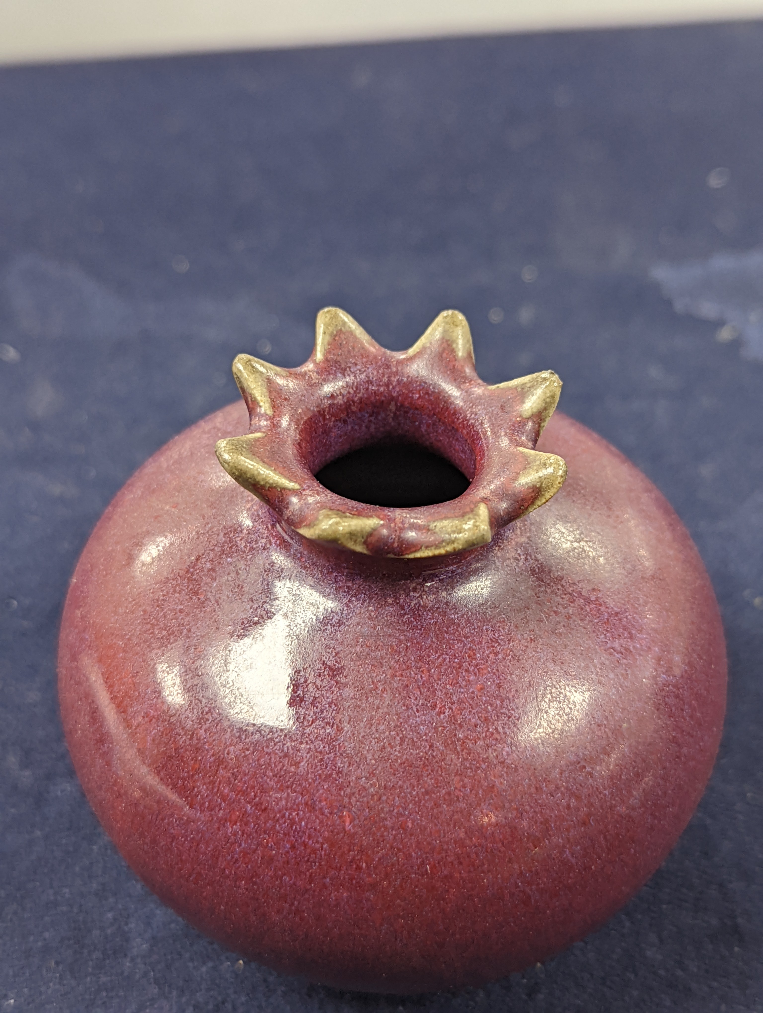 A Chinese Jun type pomegranate shaped vase, Qing dynasty 8cm